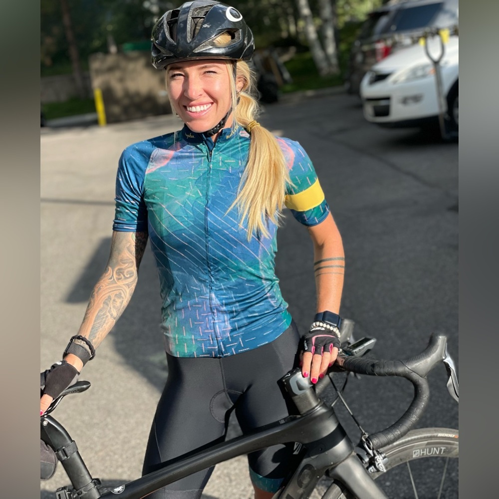 Rapha Women’s 100 Kit | Jersey (XS) & Bibs (S)